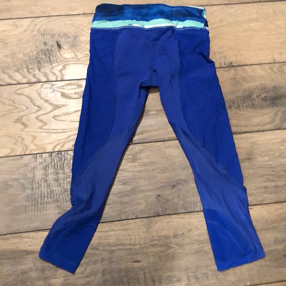 Lululemon reversible Leggings.